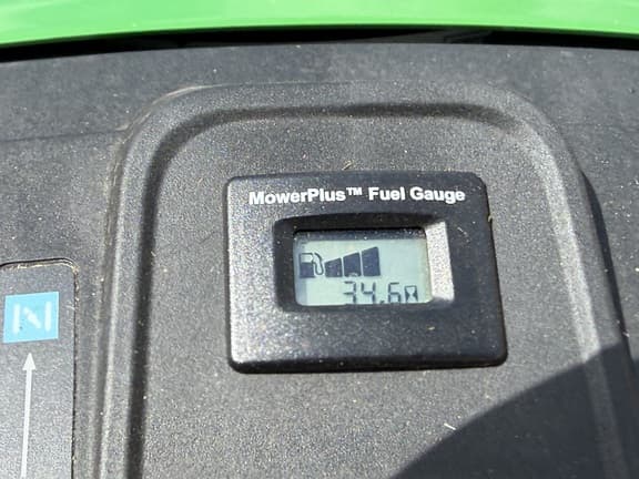 Image of John Deere S240 equipment image 3