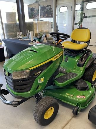 2025 John Deere S240 Equipment Image0