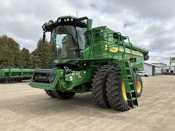 2025 John Deere S7 600 Equipment Image0