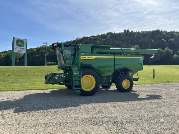 Image of John Deere S7 600 equipment image 2