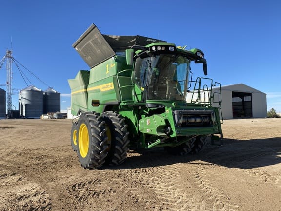 2025 John Deere S7 700 Equipment Image0