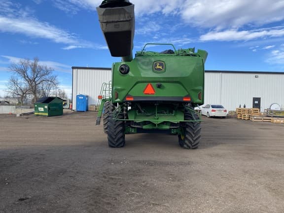 Image of John Deere S7 700 equipment image 4