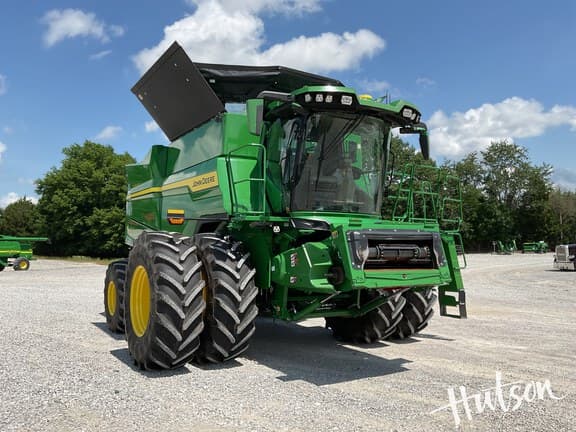Image of John Deere S7 700 Primary image