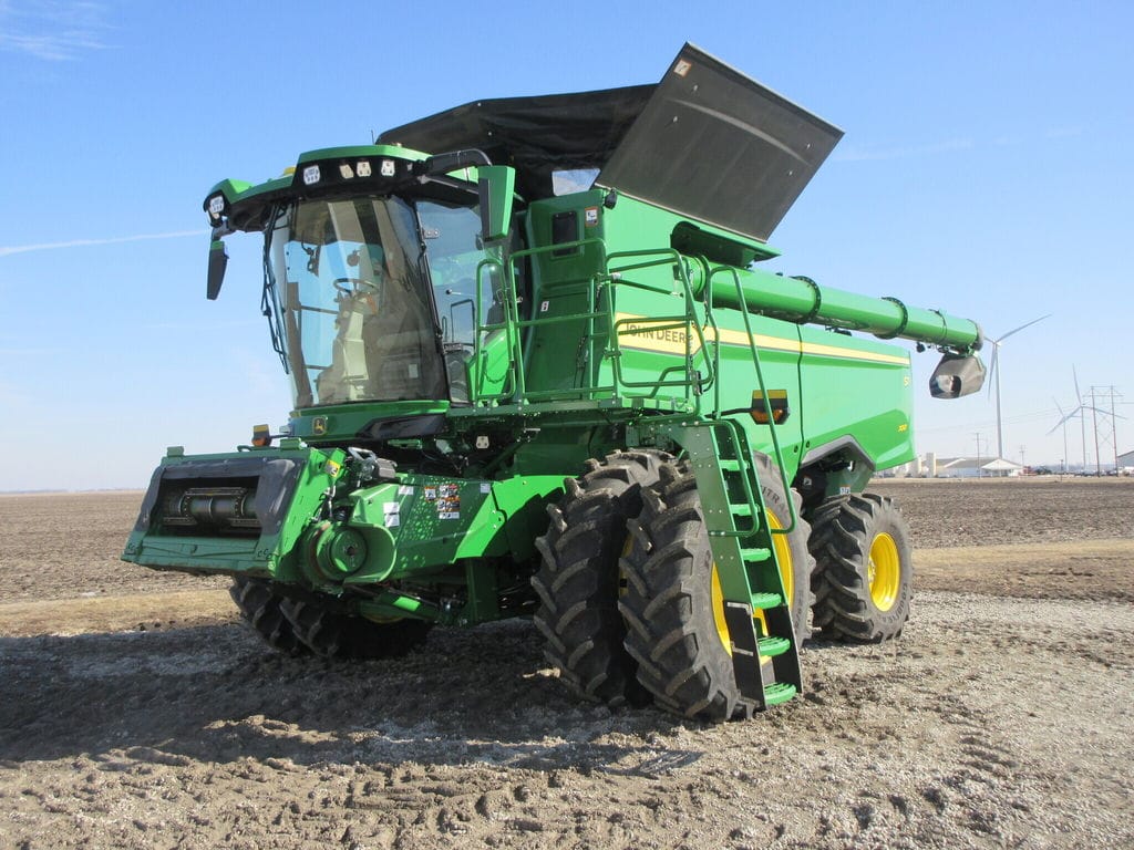 2025 John Deere S7 700 Equipment Image0