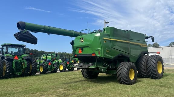 Image of John Deere S7 800 equipment image 2
