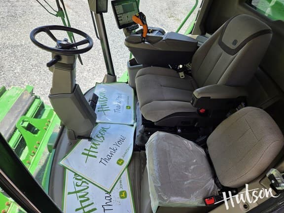 Image of John Deere S7 800 equipment image 4