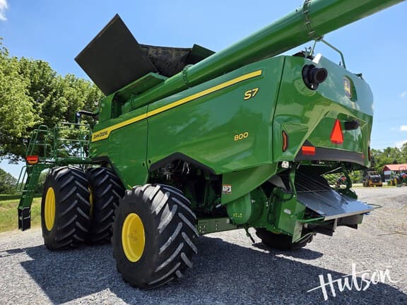 Image of John Deere S7 800 equipment image 2
