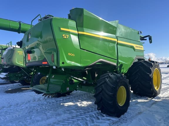 Image of John Deere S7 800 equipment image 3