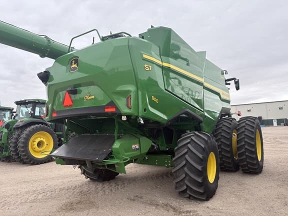 Image of John Deere S7 800 equipment image 4