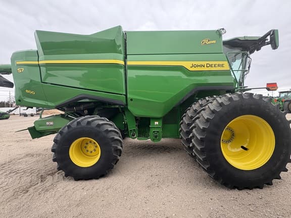 Image of John Deere S7 800 equipment image 3