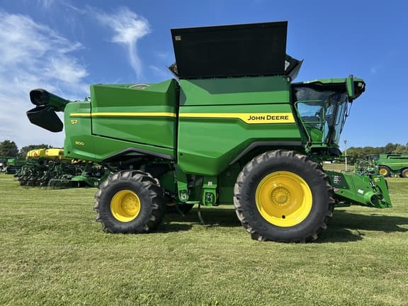 Image of John Deere S7 800 Primary image