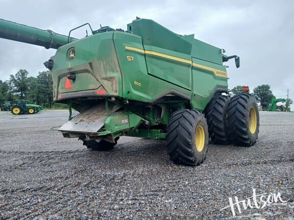 Image of John Deere S7 800 equipment image 1