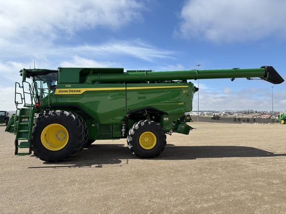Image of John Deere S7 900 Primary image