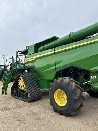 Image of John Deere S7 900 equipment image 3