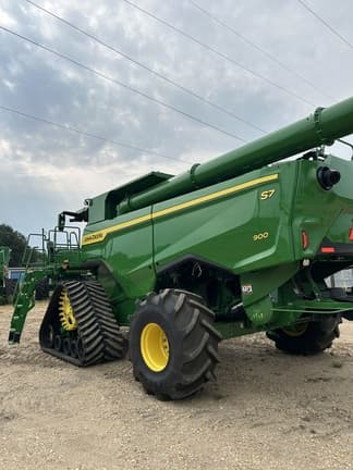 Image of John Deere S7 900 equipment image 1
