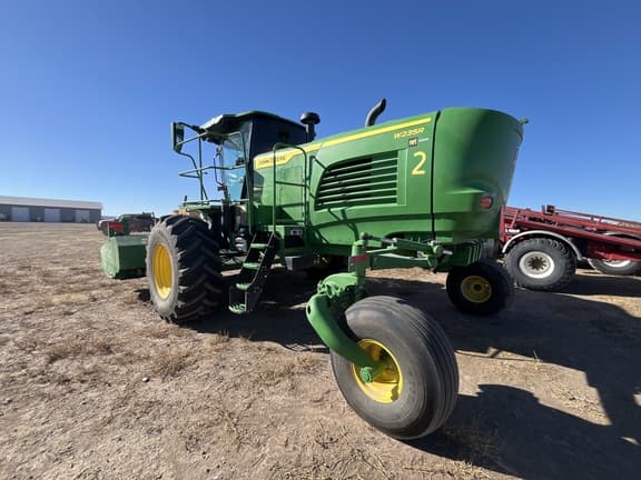 Image of John Deere W235R equipment image 2