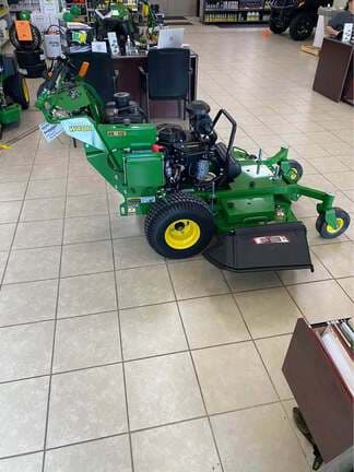 Image of John Deere W48R equipment image 3