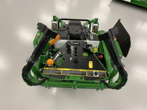Image of John Deere W52R equipment image 4