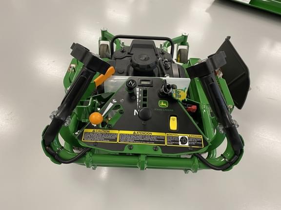 Image of John Deere W52R equipment image 4