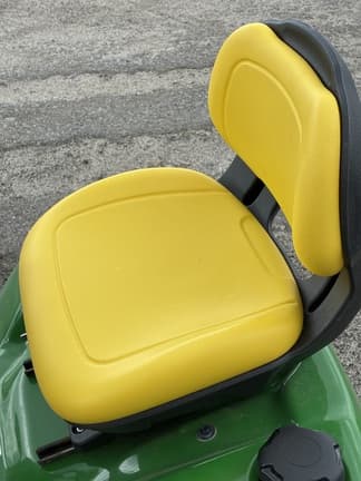 Image of John Deere X350 equipment image 4