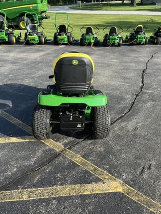 Image of John Deere X354 equipment image 3