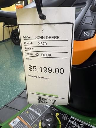 Image of John Deere X370 equipment image 1
