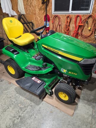 Main image John Deere X370