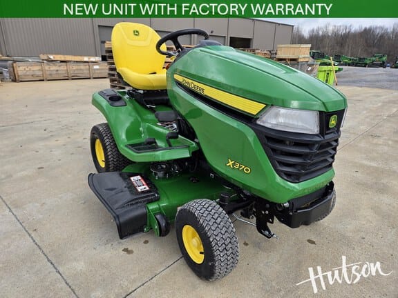 2025 John Deere X370 Equipment Image0