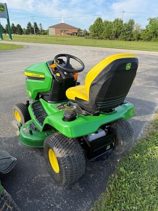 Image of John Deere X370 equipment image 1