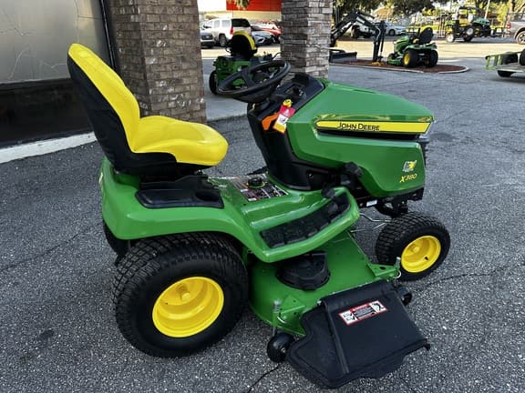 Image of John Deere X380 equipment image 3