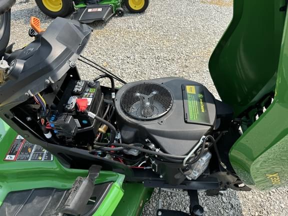 Image of John Deere X390 equipment image 3