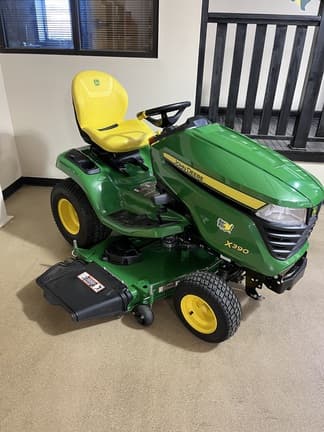 Image of John Deere X390 Image 0