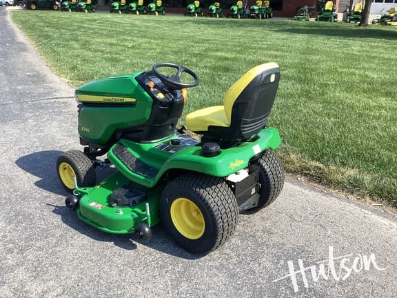 Image of John Deere X390 equipment image 4