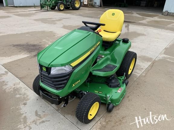 Image of John Deere X394 equipment image 1