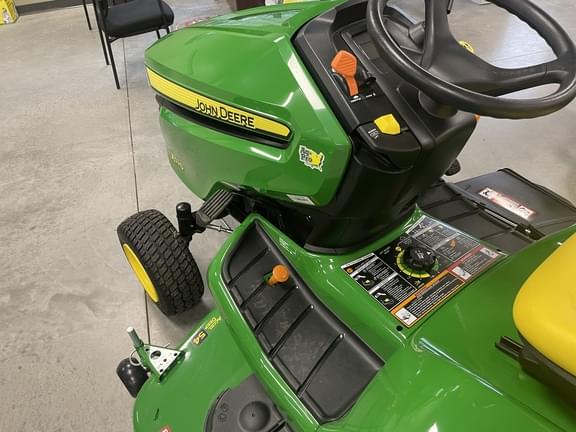 Image of John Deere X570 equipment image 4