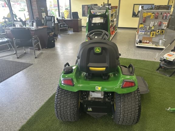 Image of John Deere X570 equipment image 3