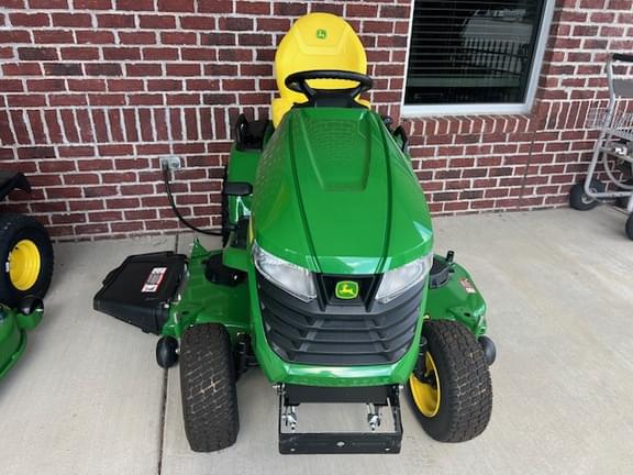 Image of John Deere X590 equipment image 2