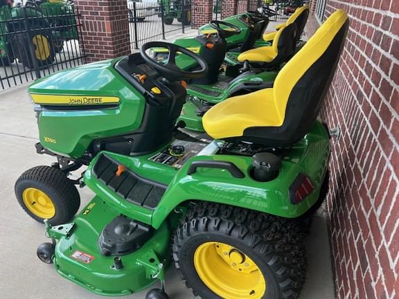 Image of John Deere X590 equipment image 3