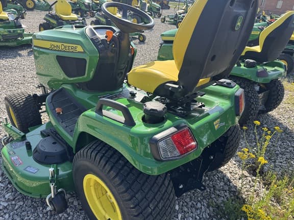 Image of John Deere X730 equipment image 3