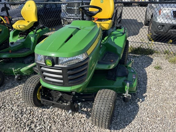 Image of John Deere X730 equipment image 2