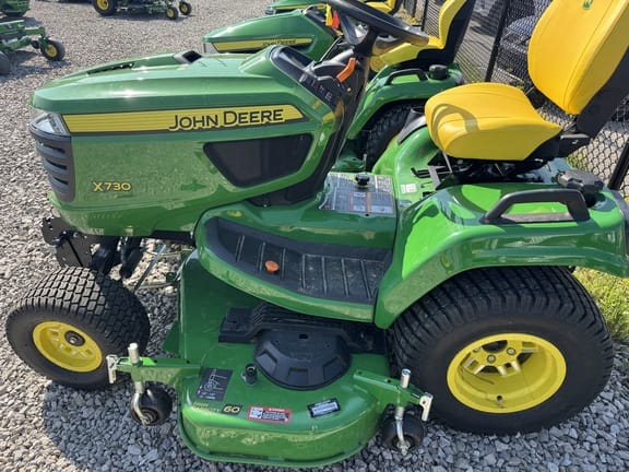 2025 John Deere X730 Equipment Image0