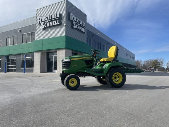 2025 John Deere X730 Equipment Image0