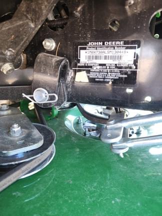 Image of John Deere X730 equipment image 3