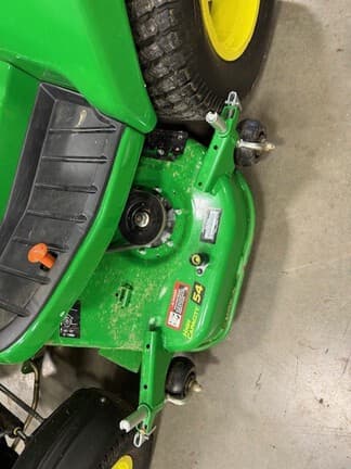 Image of John Deere X730 equipment image 4