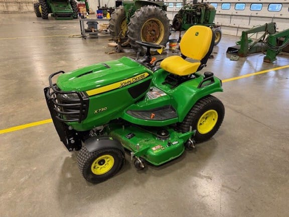2025 John Deere X730 Equipment Image0