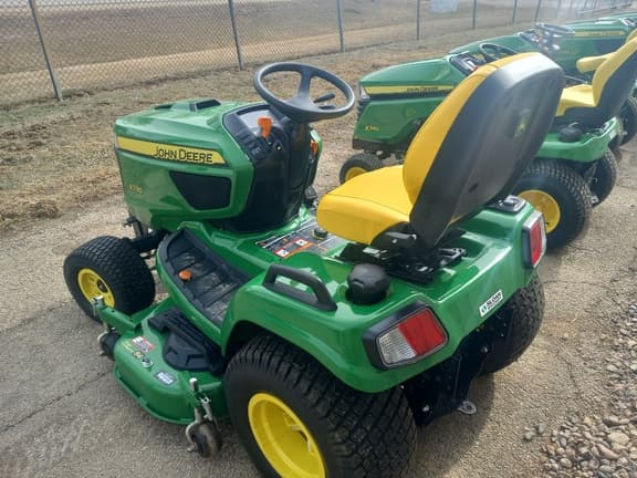 Image of John Deere X730 equipment image 4