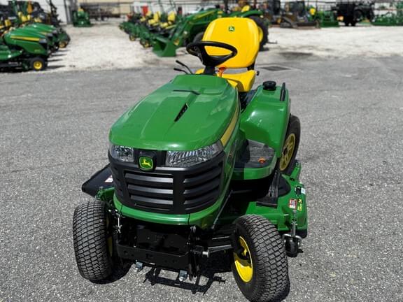 Image of John Deere X734 equipment image 1