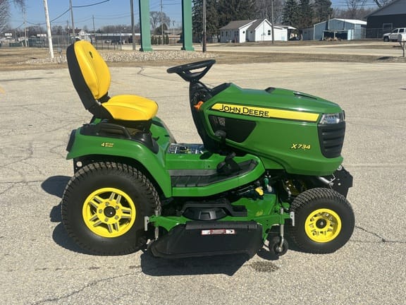 2025 John Deere X734 Equipment Image0