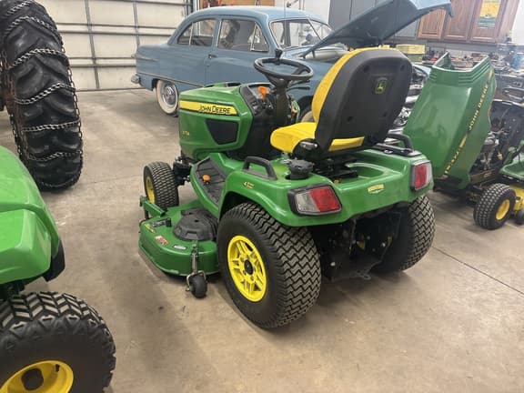 Image of John Deere X734 equipment image 2