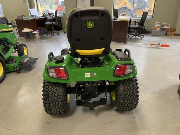 Image of John Deere X738 equipment image 1